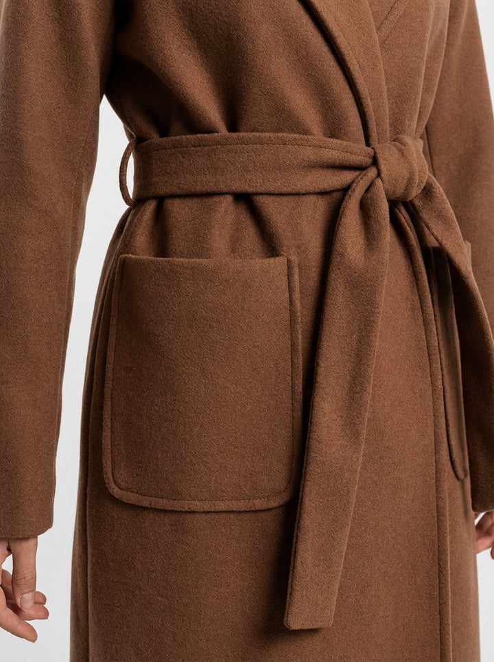 Płaszcz Wiązany w Talii | Miękki Materiał z Wełną | Długość Midi | Minimalistyczna Forma