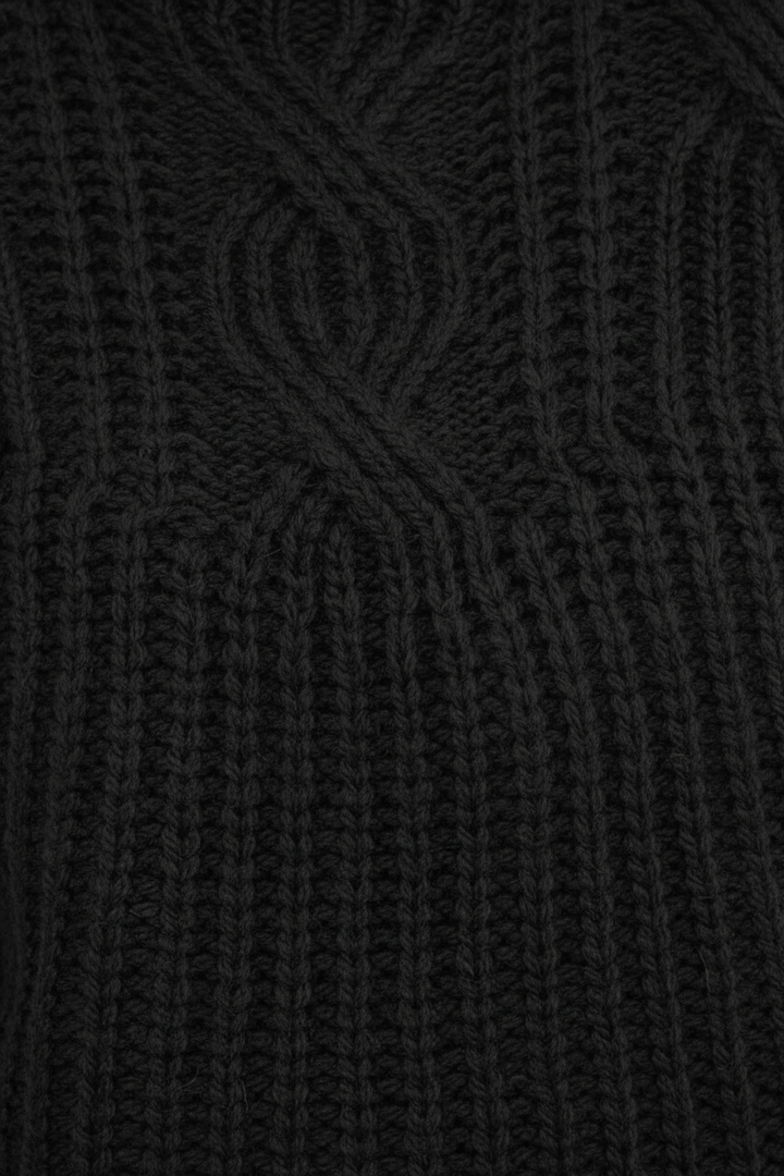 Sweter z Grubej Dzianiny | Wysoki Kołnierz | Pleciony Wzór