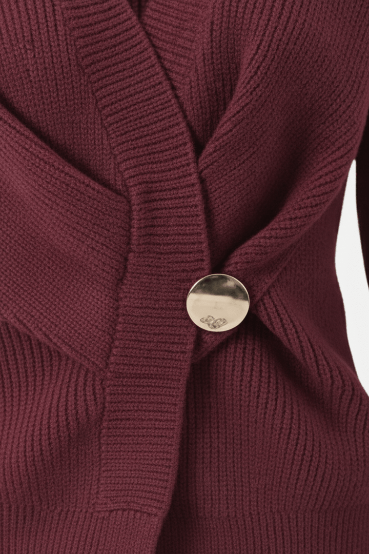 Sweter z Kopertowym Zapięciem | Dzianina o Strukturze Prążków | Stylowy z Ozdobnym Guzikiem