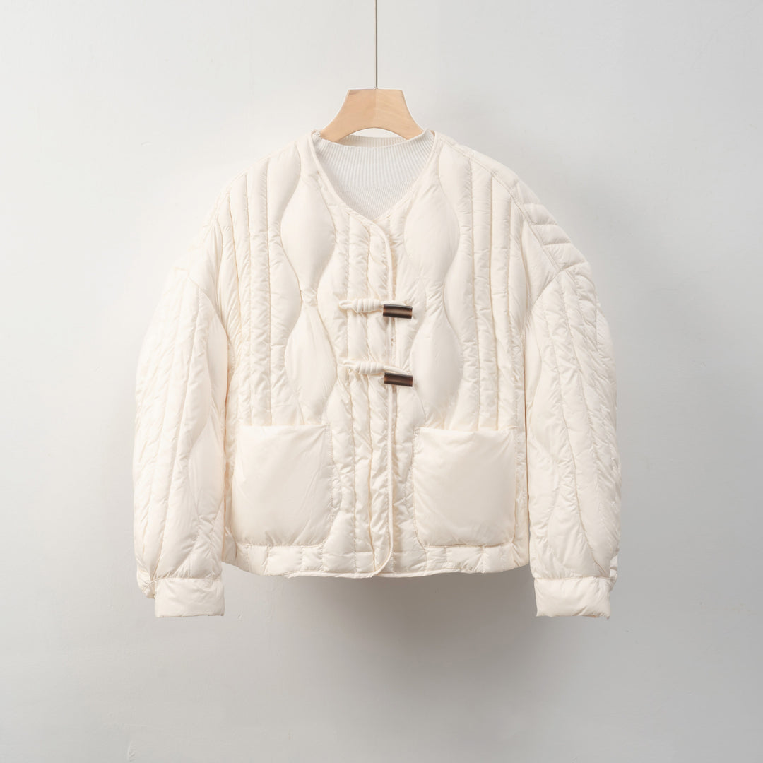 Pikowana Kurtka z Wiązaniem | Dekolt w Serek | Lekka i Nowoczesna