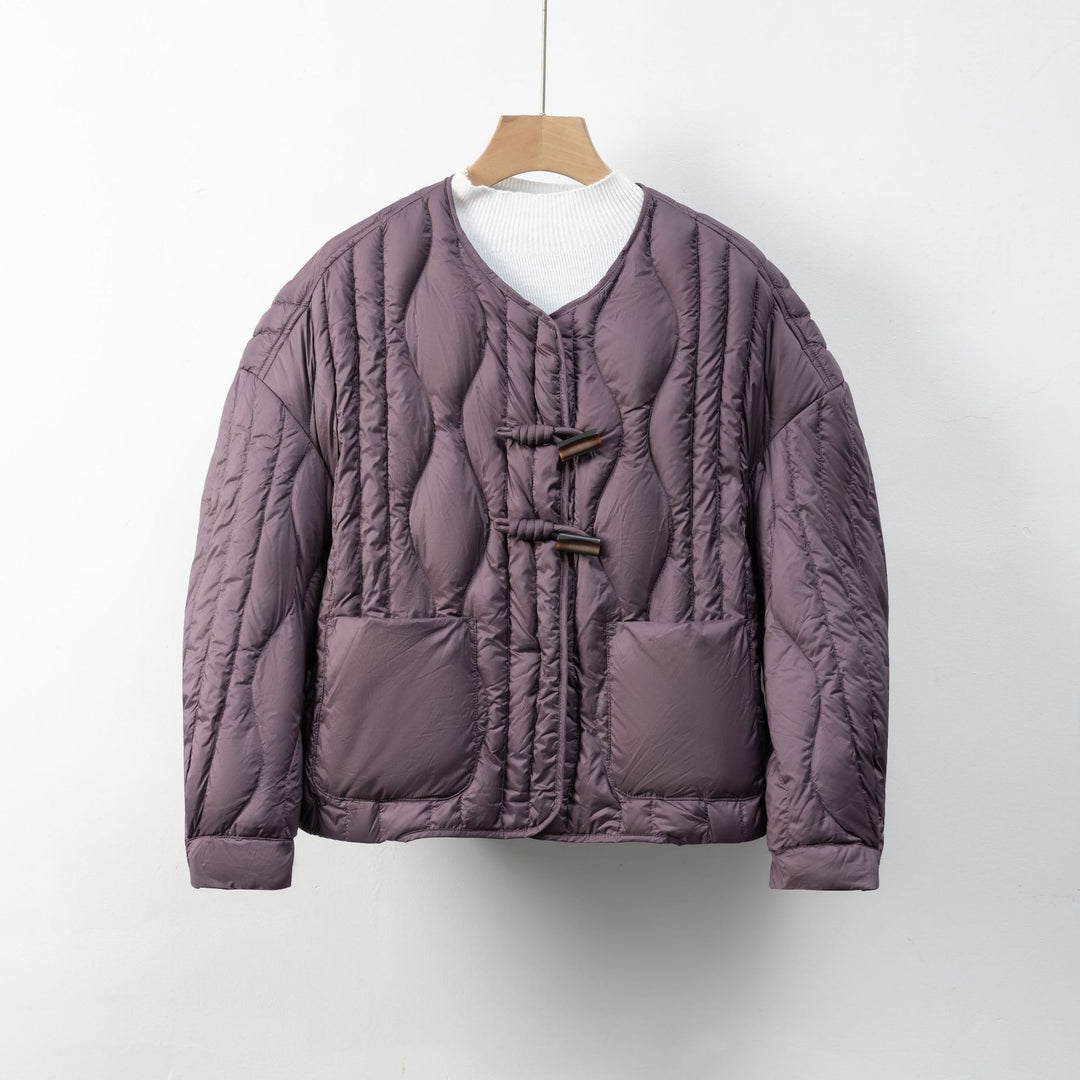 Pikowana Kurtka z Wiązaniem | Dekolt w Serek | Lekka i Nowoczesna