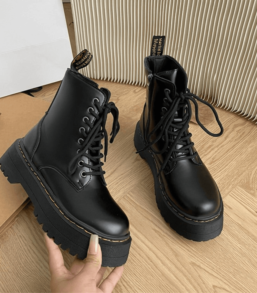 Damskie Botki na Platformie | Sznurowane Buty z Grubą Podeszwą | Styl Miejski i Rockowy